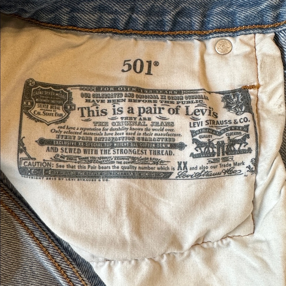 Levi’s 501 Jean Cutoff Shorts 100% Cotton Blue, Size 32 - Picture 10 of 14